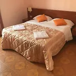 Roma Termini Bed & Breakfast